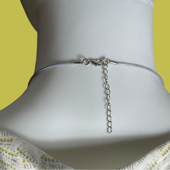 💍 Masquerade Cameo Pendant On 20” Light Blue Cord Fashion Jewelry Unique - Picture 4 of 9